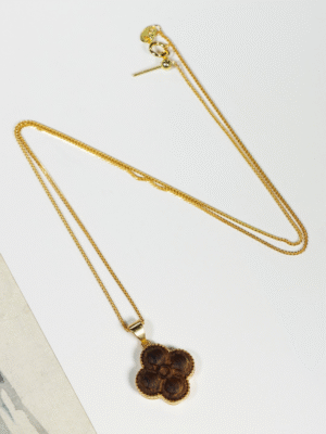 Agarwood Four-Leaf Clover Pendant & Chain