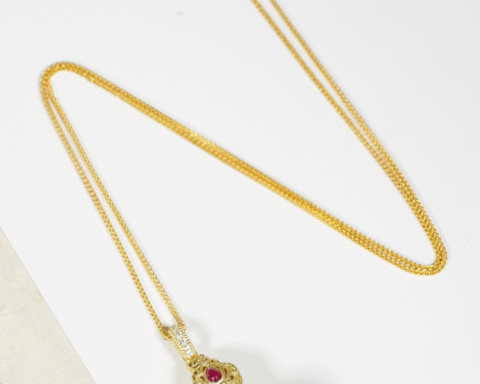 Gourd-Shaped Agarwood Pendant with Chain