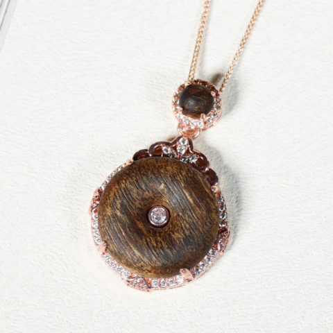 Rose Gold Peace Knot Agarwood Pendant with Chain