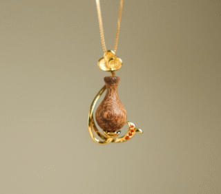 Gold-Clad Silver Agarwood Treasure Vase Pendant & Chain